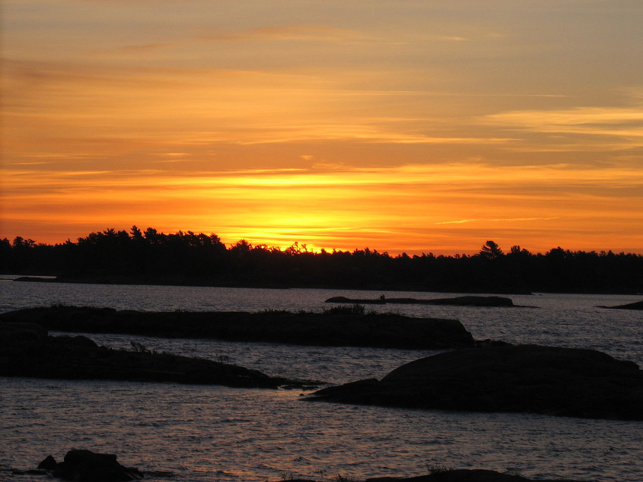 Pointe au Baril Waterfront Property for sale and Cottages for sale in Pointe au Baril Cottage Properties for Sale Islands for Sale Honey Harbour Sans Souci Cottage Communities