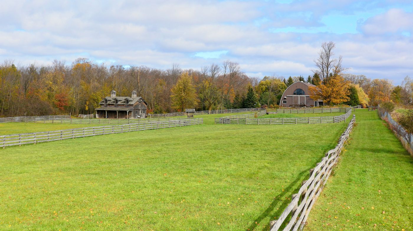 Luxury real estate and Country Homes for sale including horse farms and property in the Caledon and King City areas near Toronto