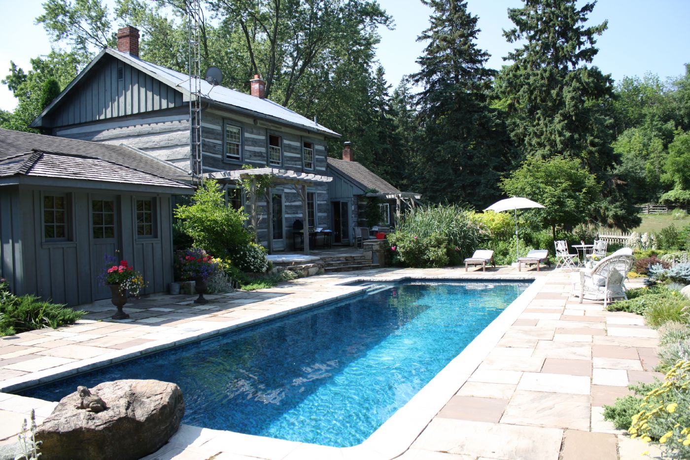 Luxury real estate and Country Homes for sale including horse farms and property in the Caledon and King City areas near Toronto