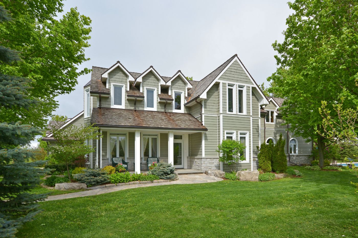 Luxury real estate and Country Homes for sale including horse farms and property in the Caledon and King City areas near Toronto