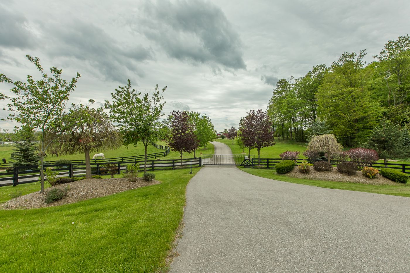 Luxury real estate and Country Homes for sale including horse farms and property in the Caledon and King City areas near Toronto