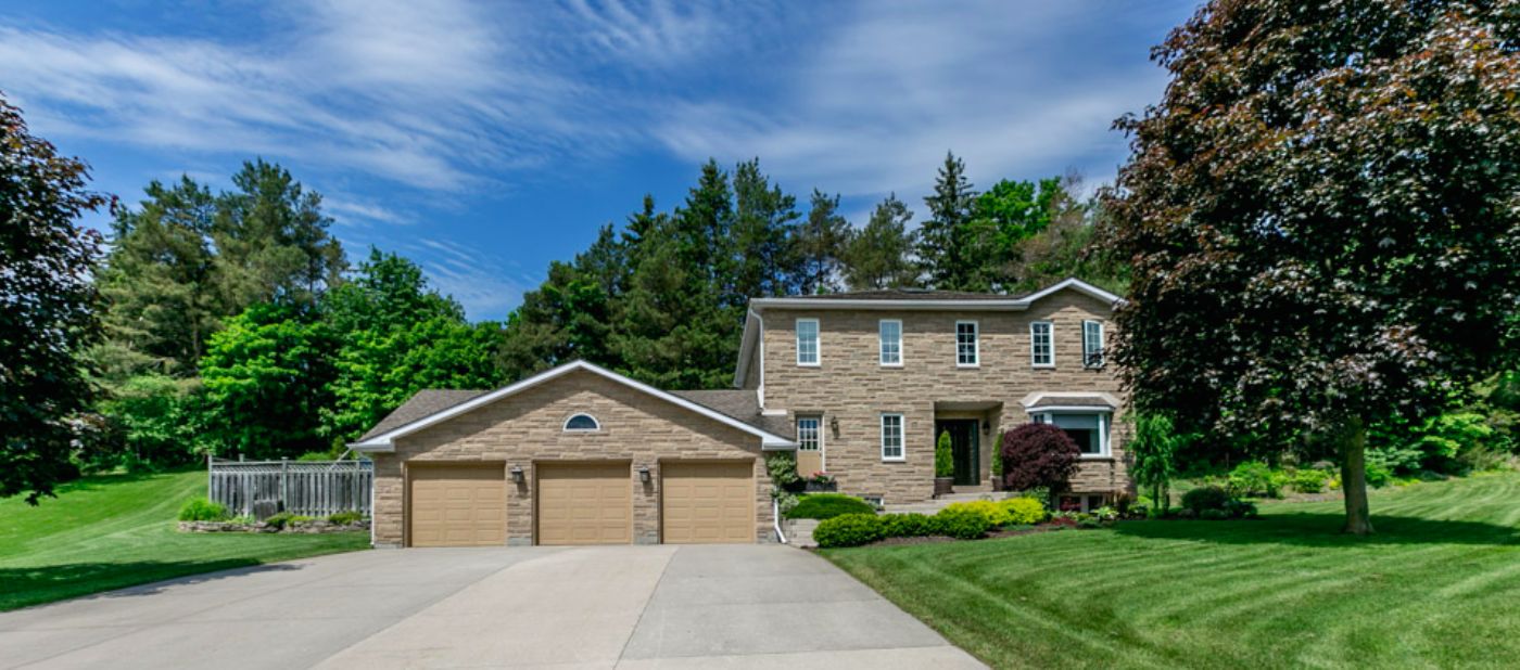 Luxury real estate and Country Homes for sale including horse farms and property in the Caledon and King City areas near Toronto