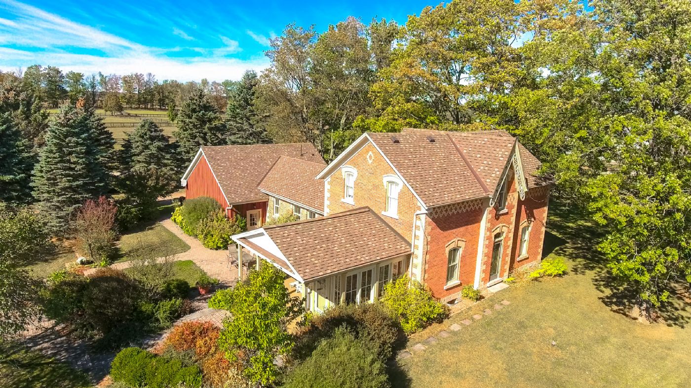 Luxury real estate and Country Homes for sale including horse farms and property in the Caledon and King City areas near Toronto