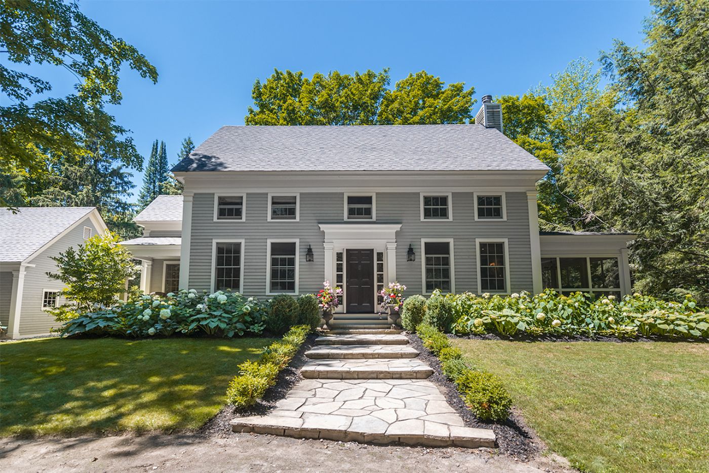 Luxury real estate and Country Homes for sale including horse farms and property in the Caledon and King City areas near Toronto
