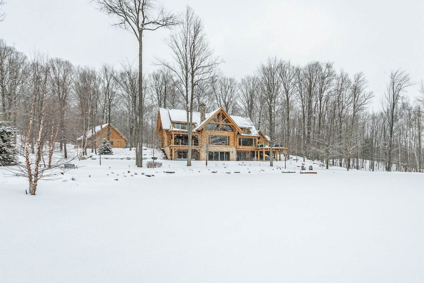 Luxury real estate and Country Homes for sale including horse farms and property in the Caledon and King City areas near Toronto