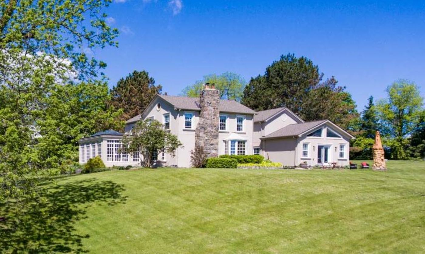 Luxury real estate and Country Homes for sale including horse farms and property in the Caledon and King City areas near Toronto