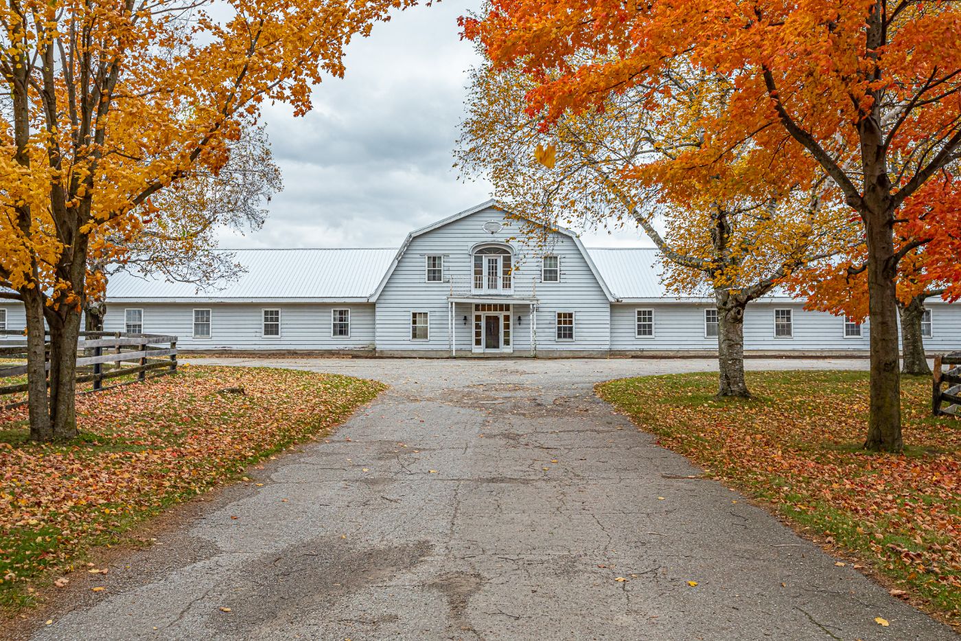 Luxury real estate and Country Homes for sale including horse farms and property in the Caledon and King City areas near Toronto
