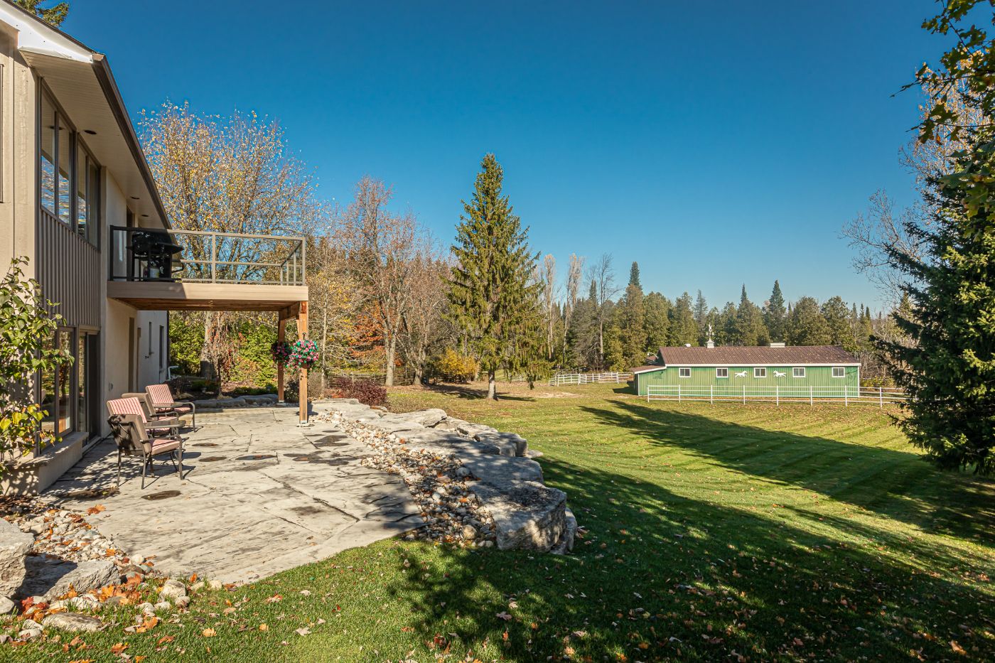 Luxury real estate and Country Homes for sale including horse farms and property in the Caledon and King City areas near Toronto