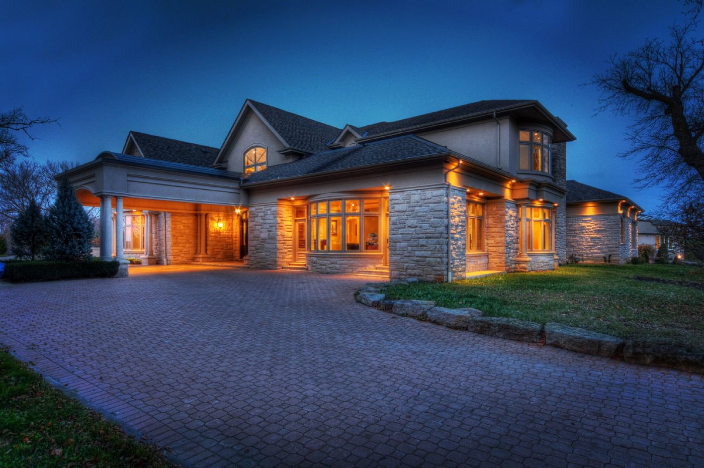 Luxury real estate and Country Homes for sale including horse farms and property in the Caledon and King City areas near Toronto