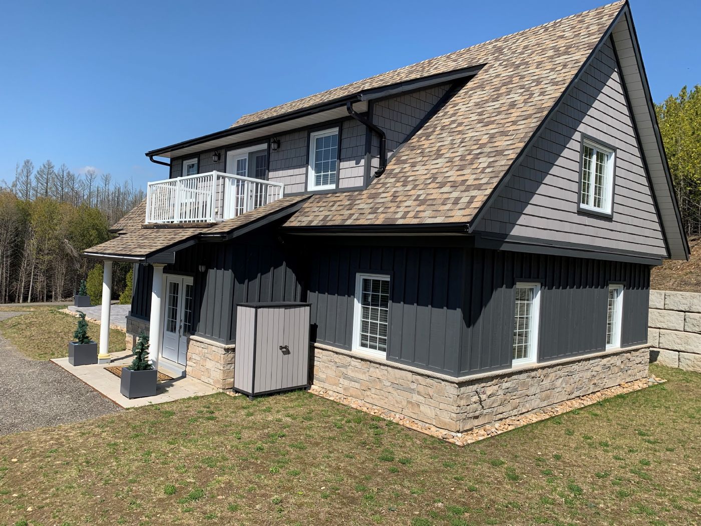 Luxury real estate and Country Homes for sale including horse farms and property in the Caledon and King City areas near Toronto