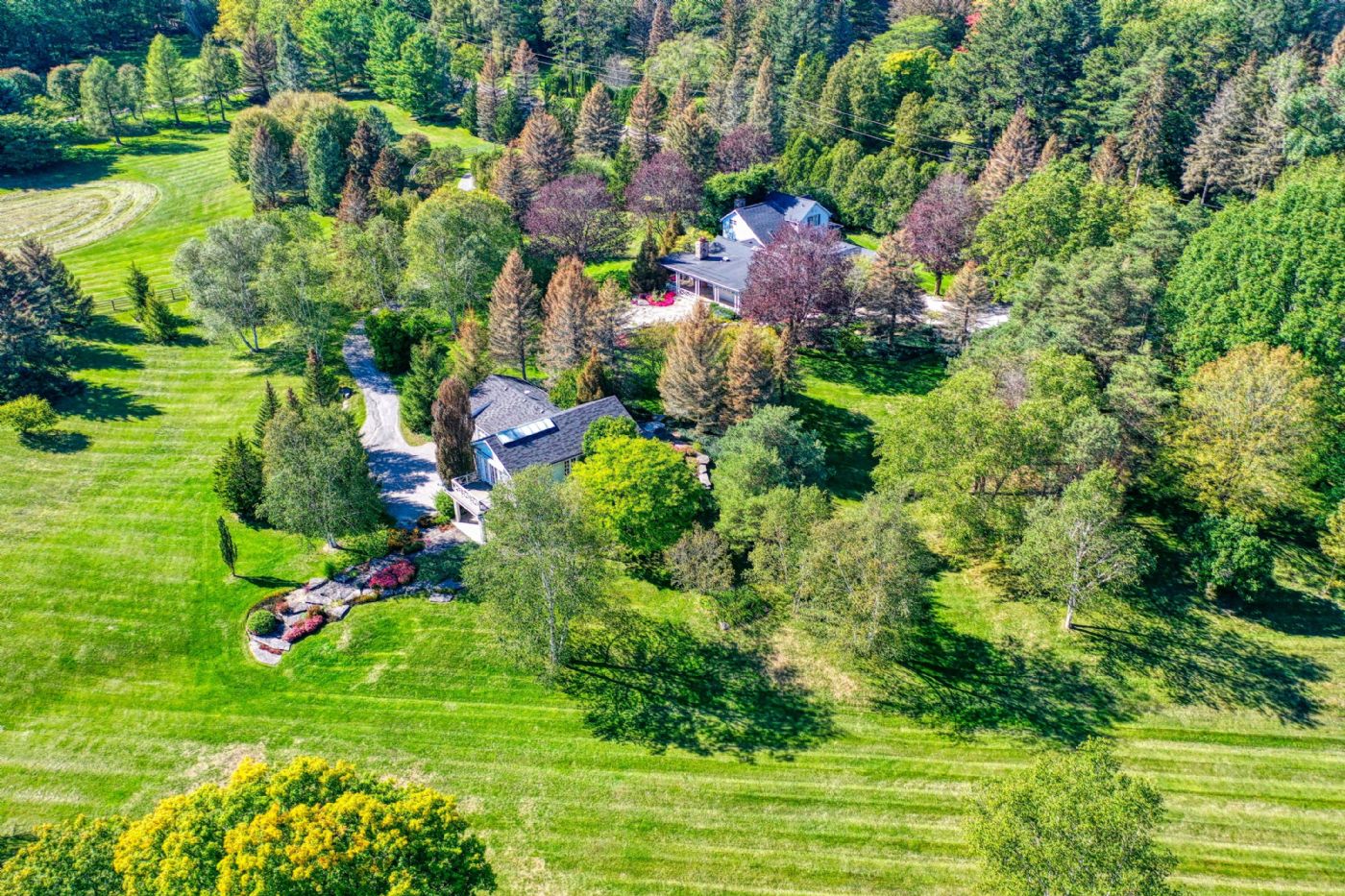 Luxury real estate and Country Homes for sale including horse farms and property in the Caledon and King City areas near Toronto