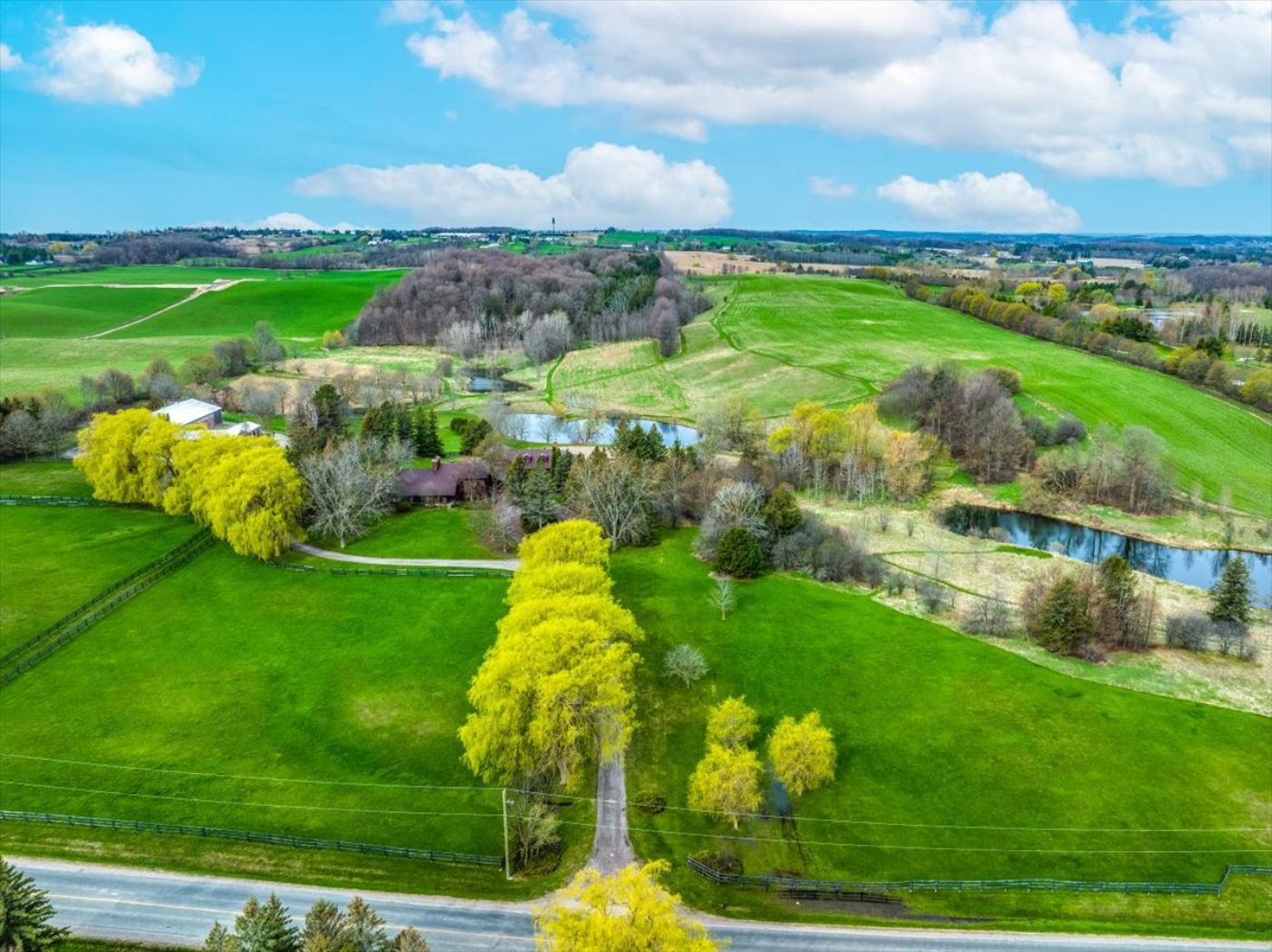 Luxury real estate and Country Homes for sale including horse farms and property in the Caledon and King City areas near Toronto