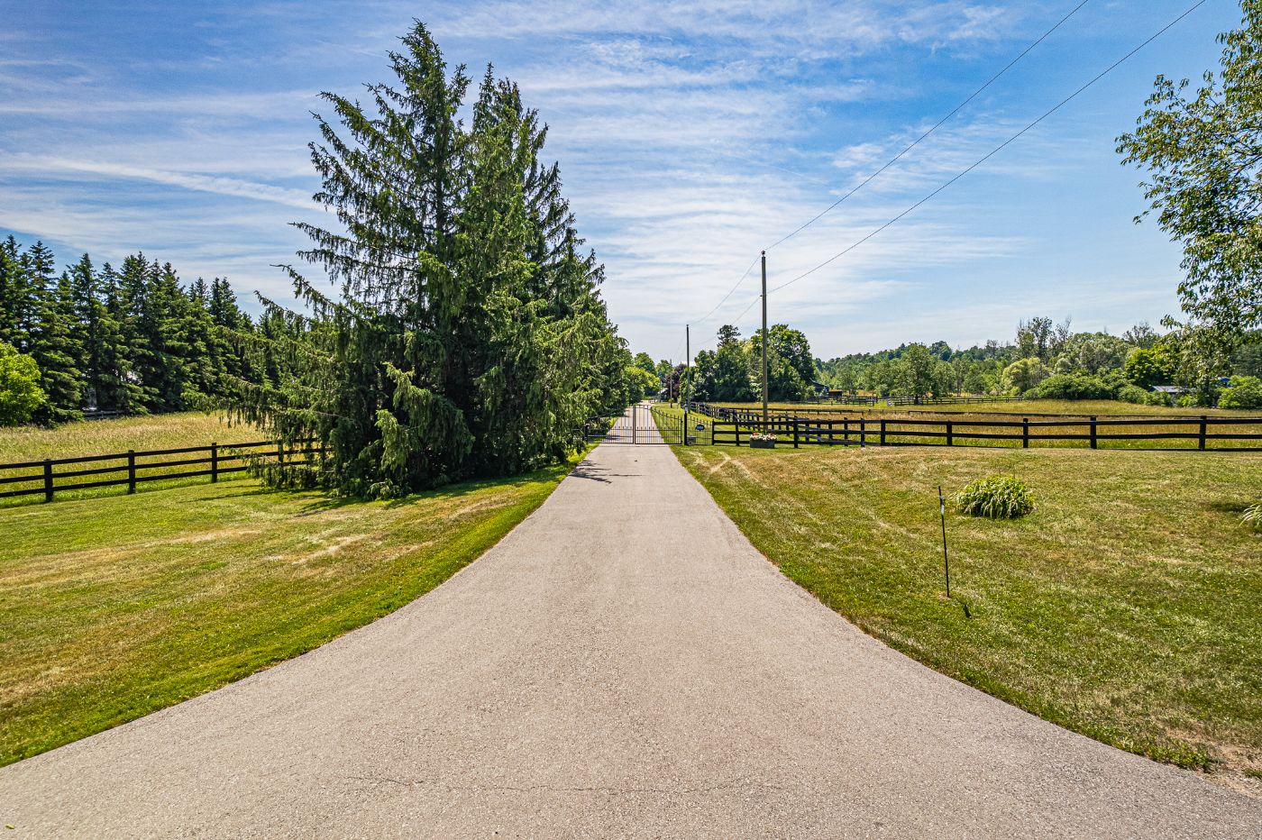 Luxury real estate and Country Homes for sale including horse farms and property in the Caledon and King City areas near Toronto