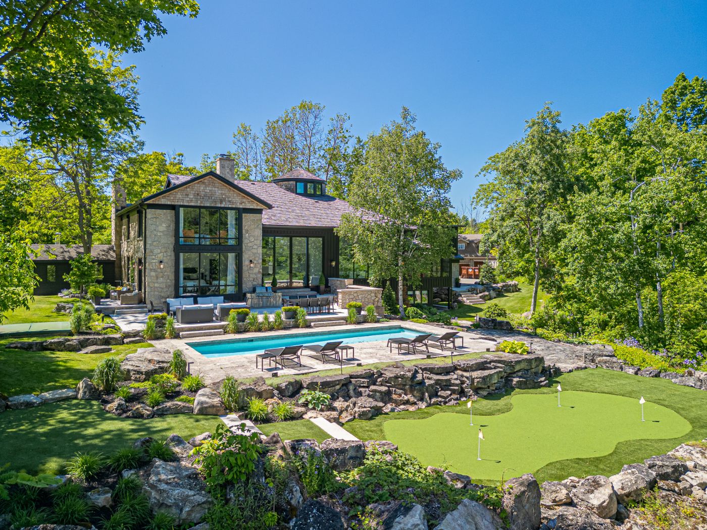 Luxury real estate and Country Homes for sale including horse farms and property in the Caledon and King City areas near Toronto
