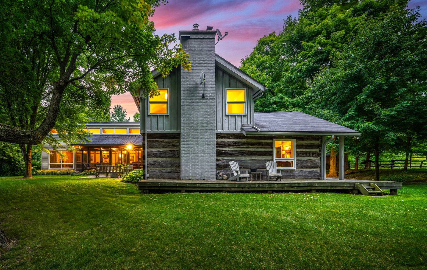 Luxury real estate and Country Homes for sale including horse farms and property in the Caledon and King City areas near Toronto