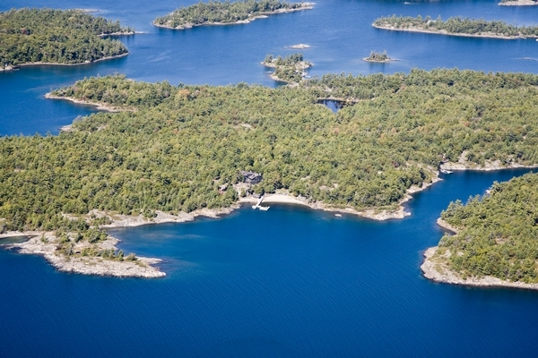Luxury real estate and Country Homes for sale including horse farms and property in the Caledon and King City areas near Toronto