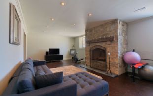 The Simpson House, Milton, Ontario, Canada - Country homes for sale and luxury real estate including horse farms and property in the Caledon and King City areas near Toronto