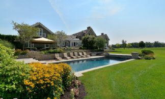 Pool - Country homes for sale and luxury real estate including horse farms and property in the Caledon and King City areas near Toronto