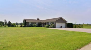 Gate House - Country homes for sale and luxury real estate including horse farms and property in the Caledon and King City areas near Toronto