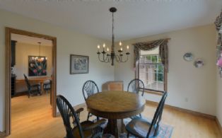 Dining Room - Country homes for sale and luxury real estate including horse farms and property in the Caledon and King City areas near Toronto