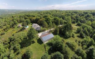 Hilltop Retreat, Mono Hills, Ontario, Canada - Country homes for sale and luxury real estate including horse farms and property in the Caledon and King City areas near Toronto