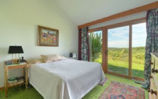 Hilltop Retreat, Mono Hills, Ontario, Canada - Country homes for sale and luxury real estate including horse farms and property in the Caledon and King City areas near Toronto
