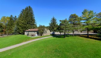 Manager's House - Country homes for sale and luxury real estate including horse farms and property in the Caledon and King City areas near Toronto