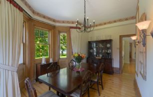 Formal Dining Room - Country homes for sale and luxury real estate including horse farms and property in the Caledon and King City areas near Toronto