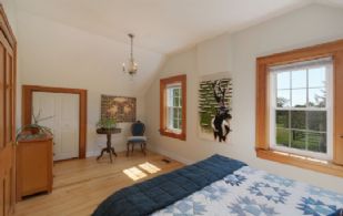 4th Bedroom - Country homes for sale and luxury real estate including horse farms and property in the Caledon and King City areas near Toronto
