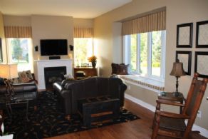 Family Room - Country homes for sale and luxury real estate including horse farms and property in the Caledon and King City areas near Toronto
