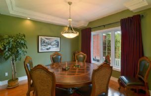 Dining Room - Country homes for sale and luxury real estate including horse farms and property in the Caledon and King City areas near Toronto