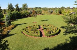 Western View - Country homes for sale and luxury real estate including horse farms and property in the Caledon and King City areas near Toronto