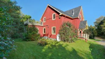Rivendell, Caledon - Country homes for sale and luxury real estate including horse farms and property in the Caledon and King City areas near Toronto