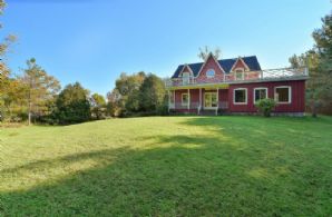 Rivendell, Caledon - Country homes for sale and luxury real estate including horse farms and property in the Caledon and King City areas near Toronto