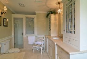 Master En Suite - Country homes for sale and luxury real estate including horse farms and property in the Caledon and King City areas near Toronto