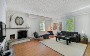 Living Room - Country homes for sale and luxury real estate including horse farms and property in the Caledon and King City areas near Toronto