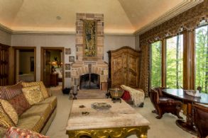 Living Room - Country homes for sale and luxury real estate including horse farms and property in the Caledon and King City areas near Toronto
