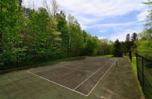 Central King Location, King - Country homes for sale and luxury real estate including horse farms and property in the Caledon and King City areas near Toronto