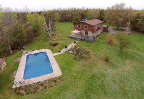 Country Retreat, Mono - Country Homes for sale and Luxury Real Estate in Caledon and King City including Horse Farms and Property for sale near Toronto
