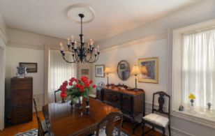 Dining Room - Country homes for sale and luxury real estate including horse farms and property in the Caledon and King City areas near Toronto