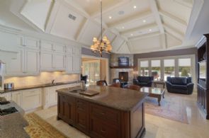 Kitchen - Country homes for sale and luxury real estate including horse farms and property in the Caledon and King City areas near Toronto