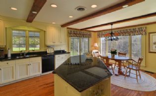 Kitchen - Country homes for sale and luxury real estate including horse farms and property in the Caledon and King City areas near Toronto