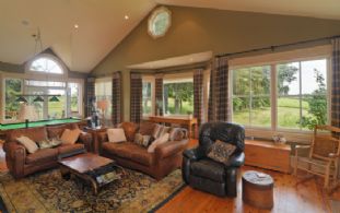 Great Room - Country homes for sale and luxury real estate including horse farms and property in the Caledon and King City areas near Toronto
