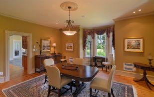 Dining Room - Country homes for sale and luxury real estate including horse farms and property in the Caledon and King City areas near Toronto