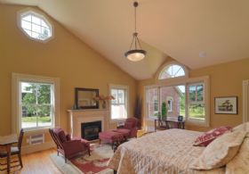Main Floor Master Suite - Country homes for sale and luxury real estate including horse farms and property in the Caledon and King City areas near Toronto