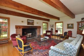 Greatroom - Country homes for sale and luxury real estate including horse farms and property in the Caledon and King City areas near Toronto