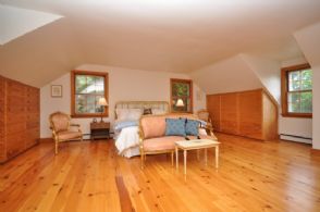 Master Bedroom - Country homes for sale and luxury real estate including horse farms and property in the Caledon and King City areas near Toronto