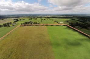 50 Acres, King , King, Ontario , Canada - Country homes for sale and luxury real estate including horse farms and property in the Caledon and King City areas near Toronto