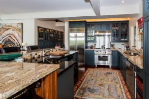 Kitchen - Country homes for sale and luxury real estate including horse farms and property in the Caledon and King City areas near Toronto
