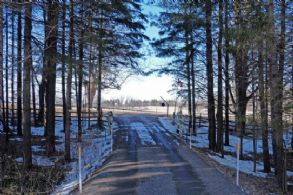 Perfection In The Country, Mono, Ontario, Canada - Country homes for sale and luxury real estate including horse farms and property in the Caledon and King City areas near Toronto
